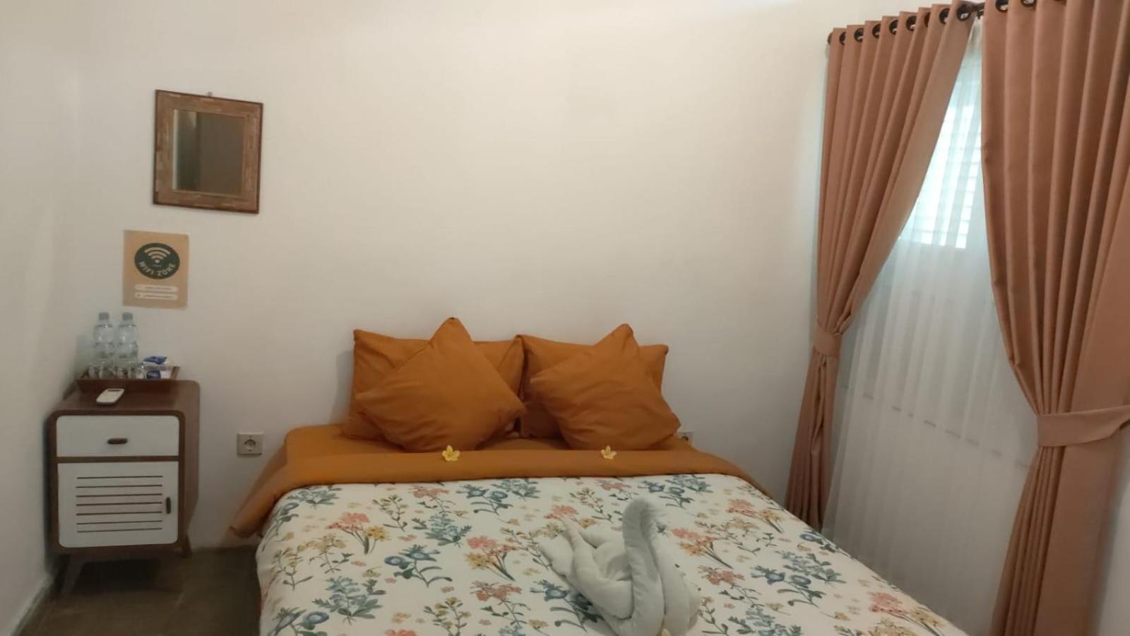 Ijen Backpacker Hostel Banyuwangi  Exterior photo