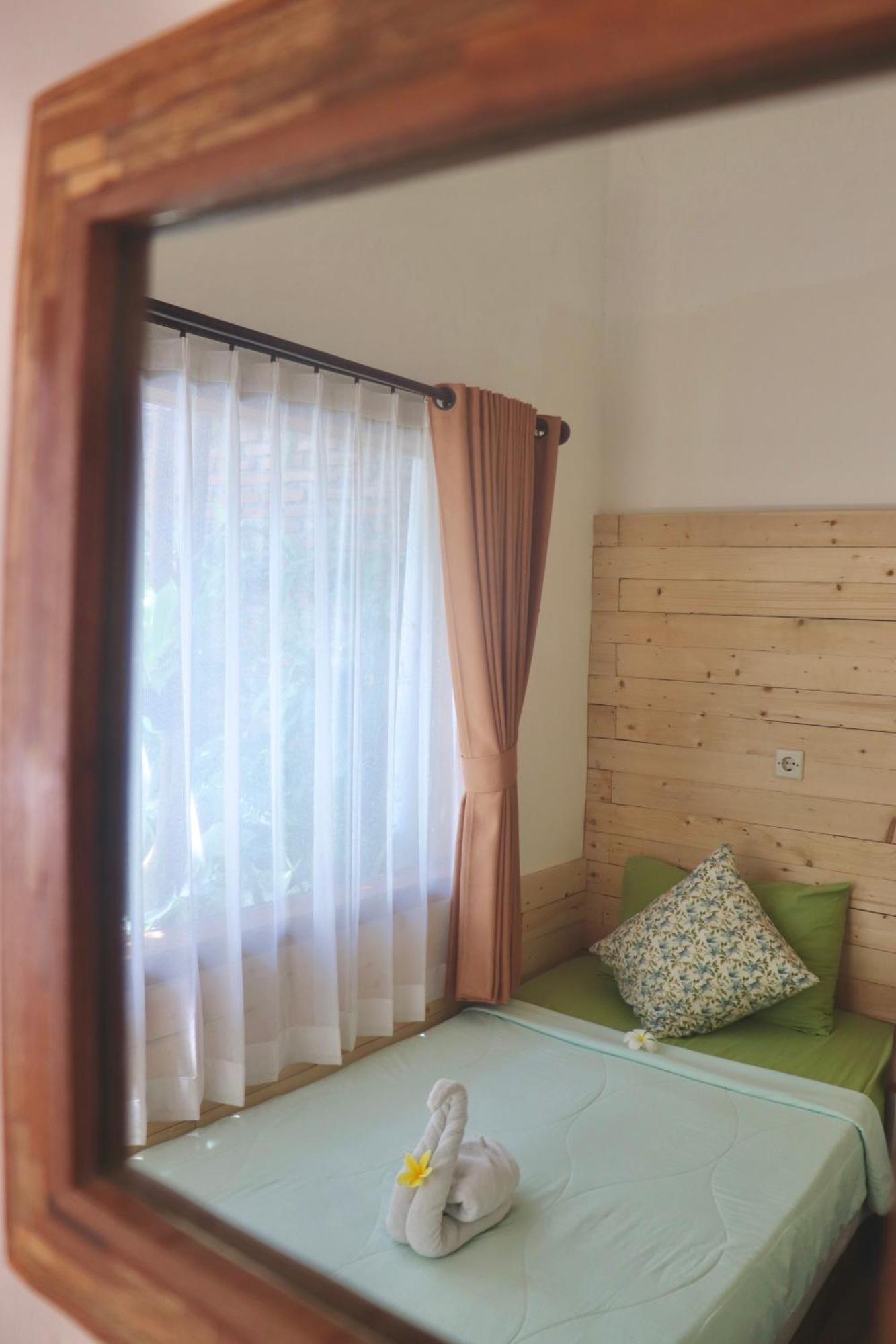 Ijen Backpacker Hostel Banyuwangi  Exterior photo