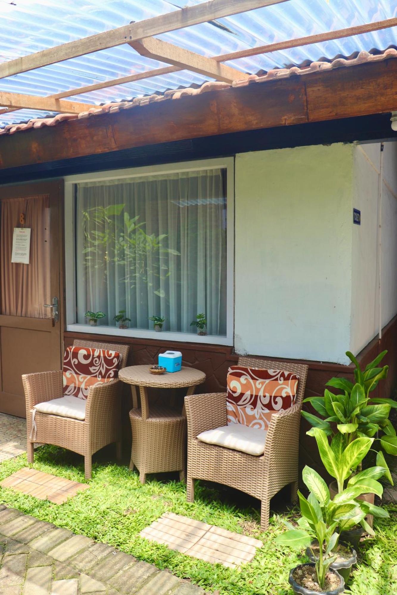 Ijen Backpacker Hostel Banyuwangi  Exterior photo