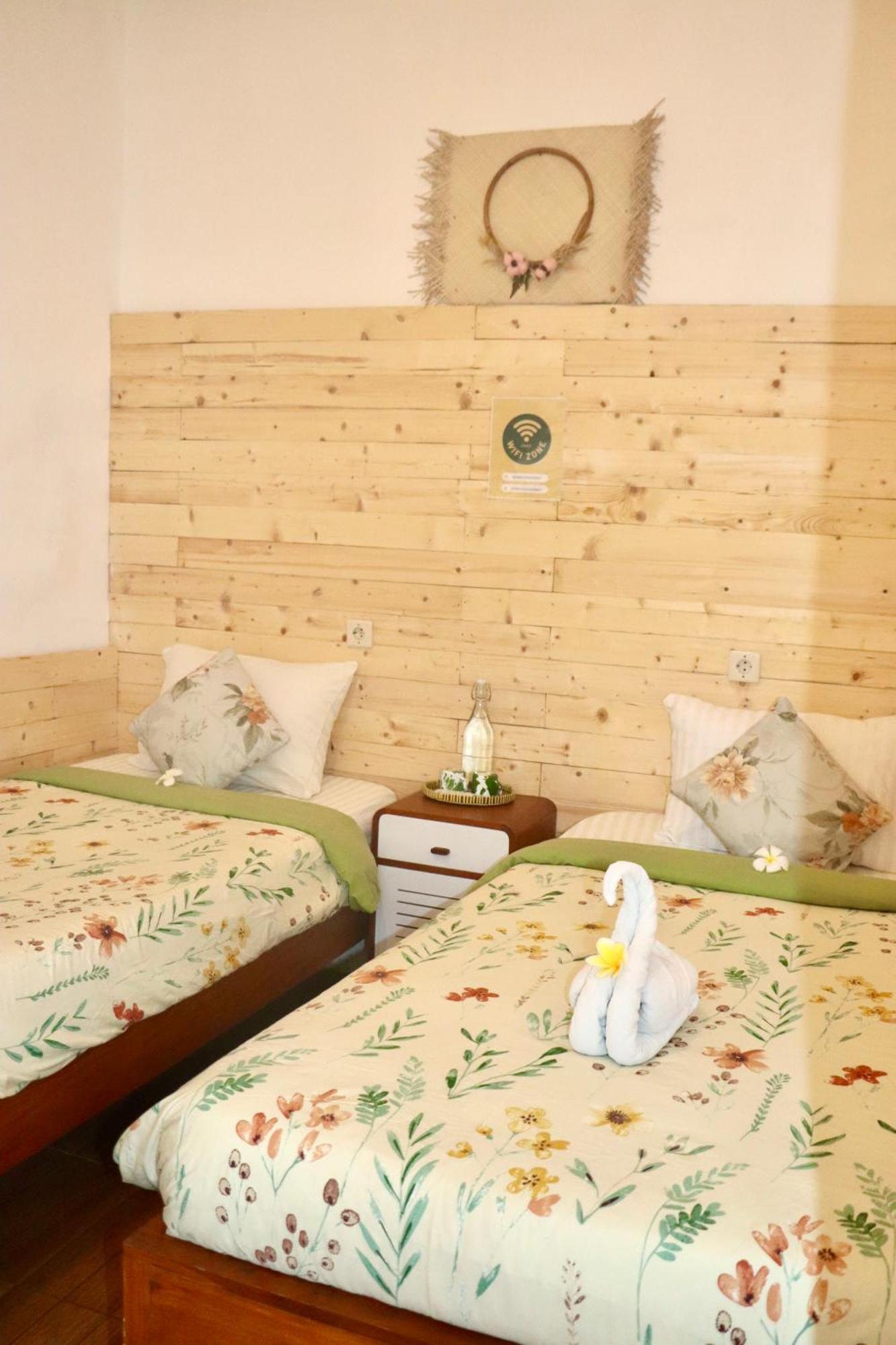 Ijen Backpacker Hostel Banyuwangi  Exterior photo